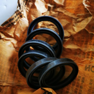 日本NOK油封AC2343E4 NBR